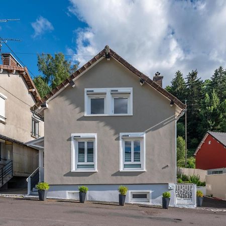 Villa Stunning 4-Bed House In La Bourboule Esterno foto