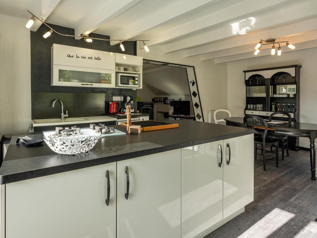 Villa Stunning 4-Bed House In La Bourboule Esterno foto